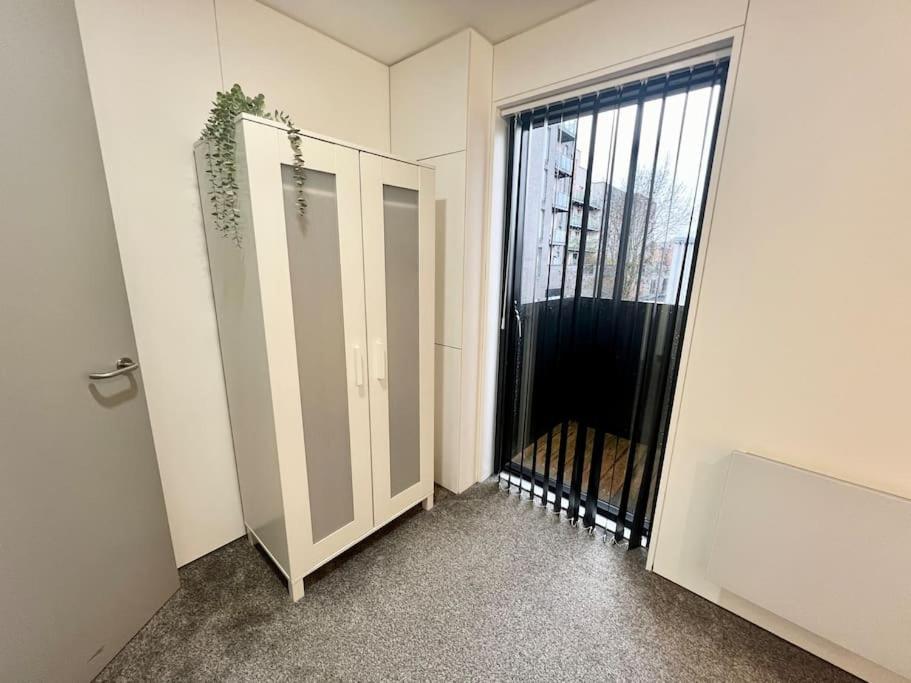 Large Townhouse 5 Beds With Two Parking Spaces - Manchester City Centre 외부 사진